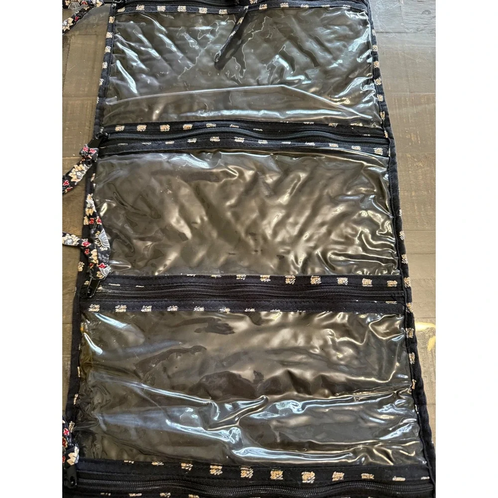 Vera Bradley Classic Black‎ Hanging Travel Organizer Toiletry Bag Quilted Floral